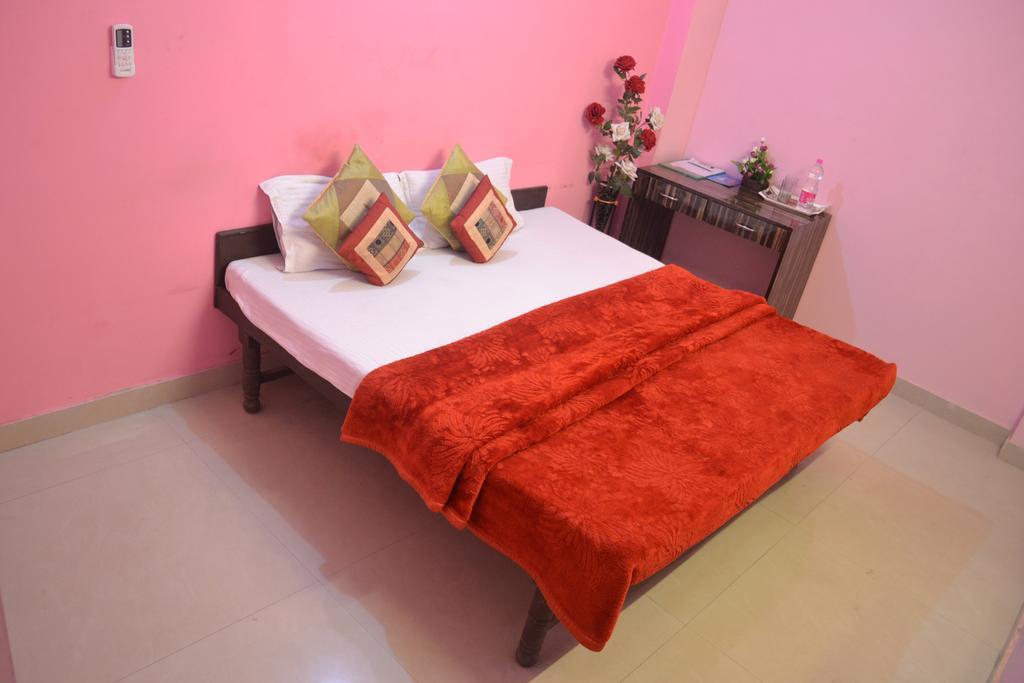 Yatri Guest House Neu-Delhi Exterior foto